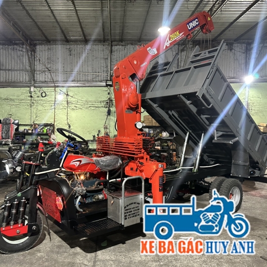 Xe Ba Gác Máy Dầu Gắn Cẩu Tự Hành 260 - Mẫu Xe Siêu Tiện Lợi